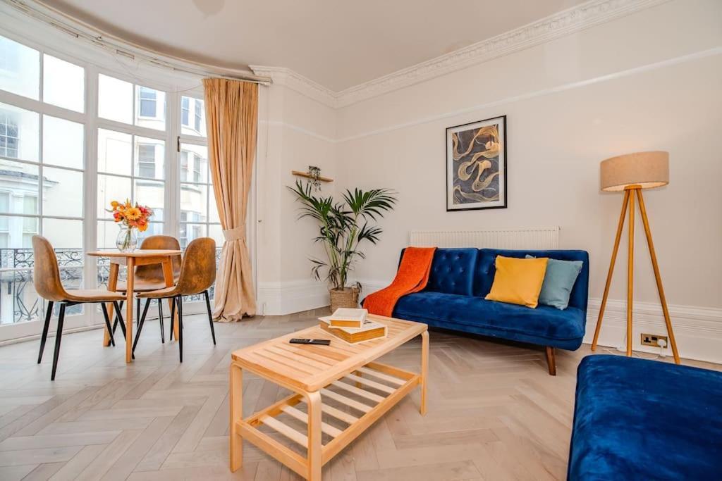 Beautiful Sea View I Spacious One Bed Room Flat I Sleep 4 Guests Bp2 Hove Buitenkant foto